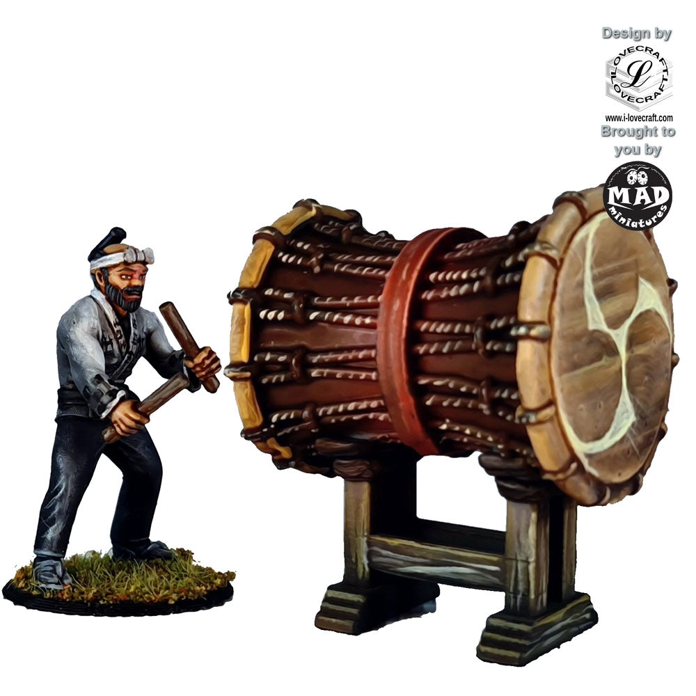 Okedo Daiko Drummer – A 28mm miniature set designed by Iain Lovecraft, featuring a pirate drummer and a large battle drum, perfect for feudal Japan skirmish games.