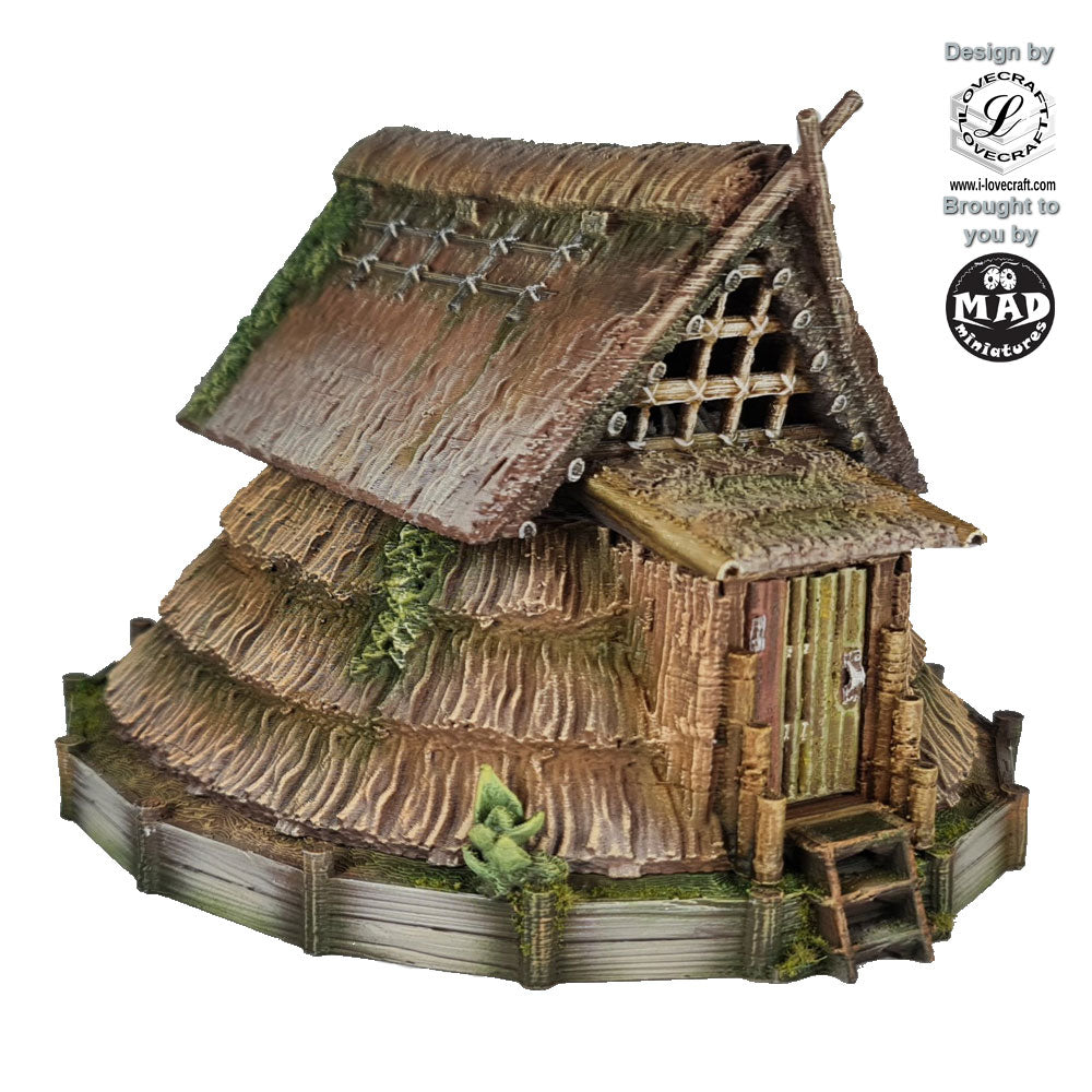 Round Japanese thatched farmhouse with interior and fireplace – Nippon Saga by Iain Lovecraft, printed by Mad Miniatures.