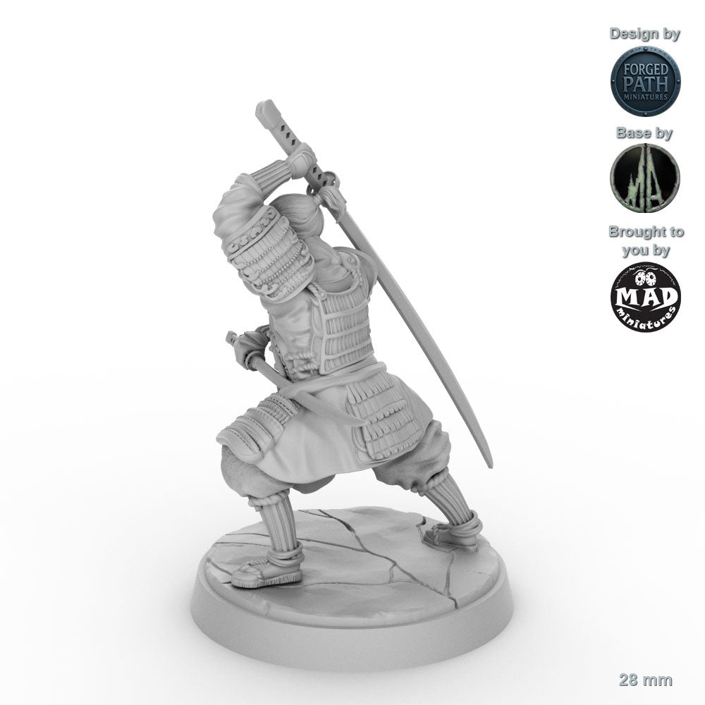Odachi Samurai Miniature - Veteran High Guard Pose | Mad Miniatures