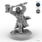Female Dwarf Fighter with Warhammer C