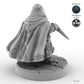 Skulking Female Dwarf Rogue A