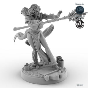 Graceful Human Female Mage C