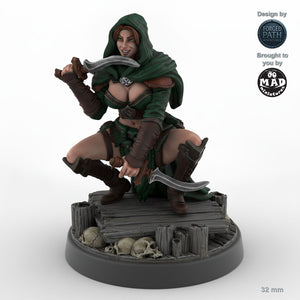 Dagger Wielding Human Female Rogue C