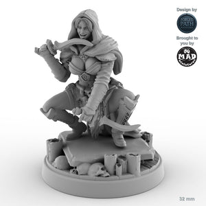 Dagger Wielding Human Female Rogue C