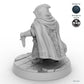 Skulking Female Dwarf Rogue A