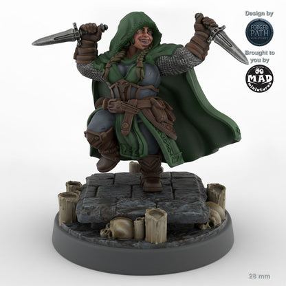 Skulking Female Dwarf Rogue B