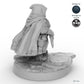 Skulking Female Dwarf Rogue C