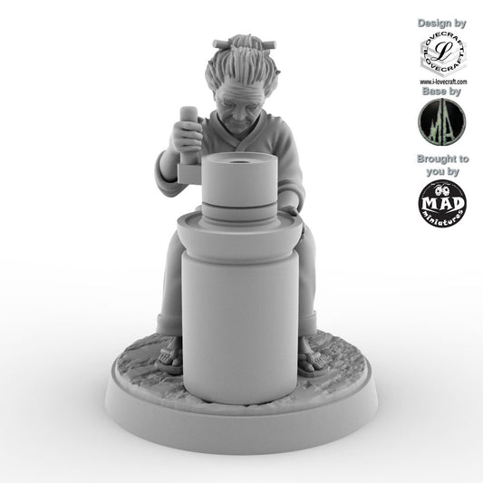 28 mm Japanese miller miniature operating a grindstone, Iain Lovecraft