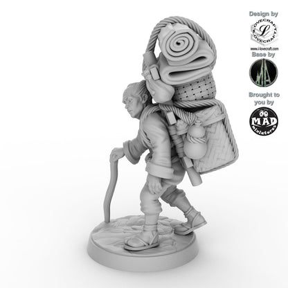 28 mm Japanese porter miniature carrying heavy pack, Iain Lovecraft