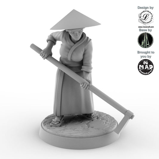 28 mm Japanese villager miniature working field with hoe and straw hat, Iain Lovecraft