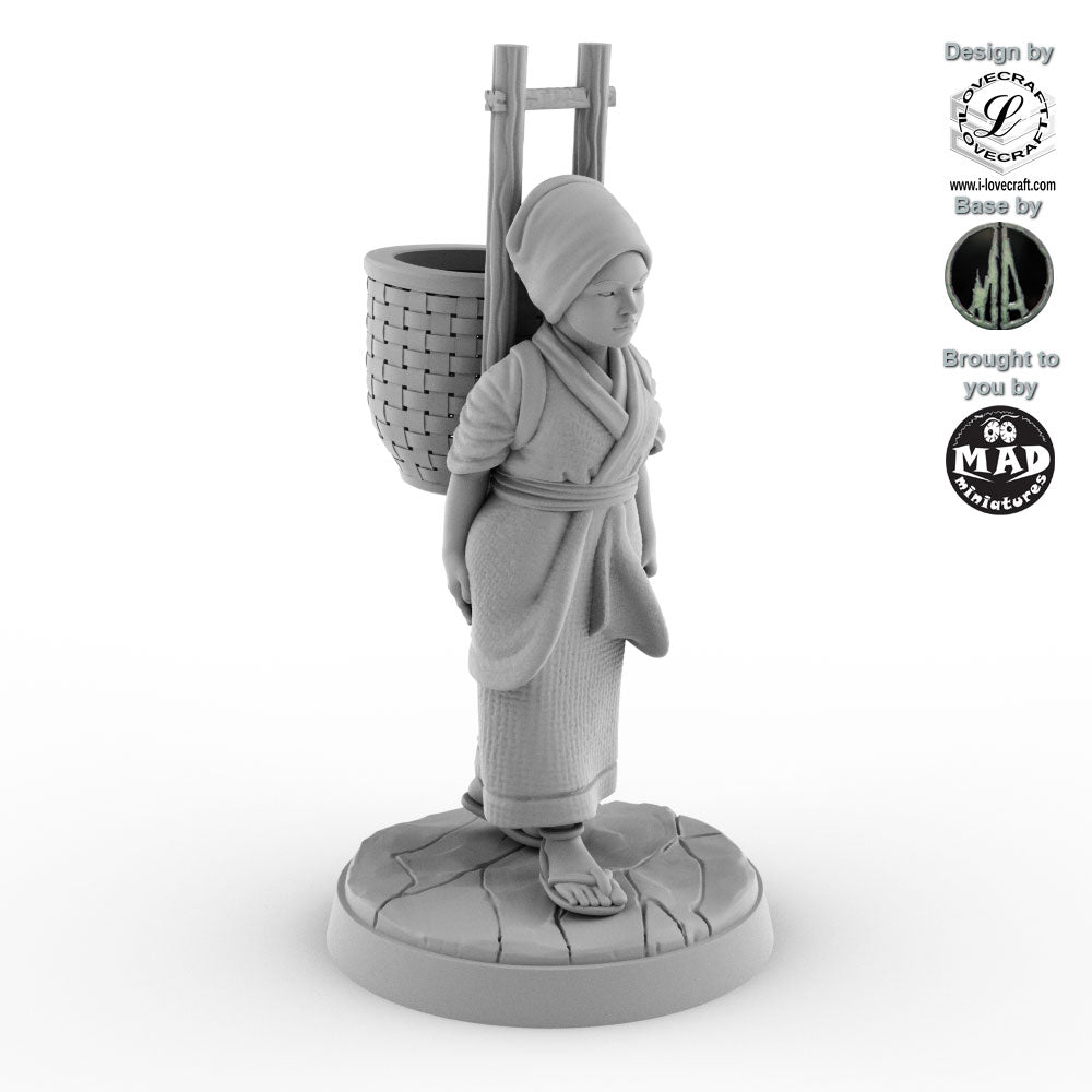 32 mm miniature of a Japanese field worker carrying a woven basket – Nippon Saga model by Mad Miniatures.