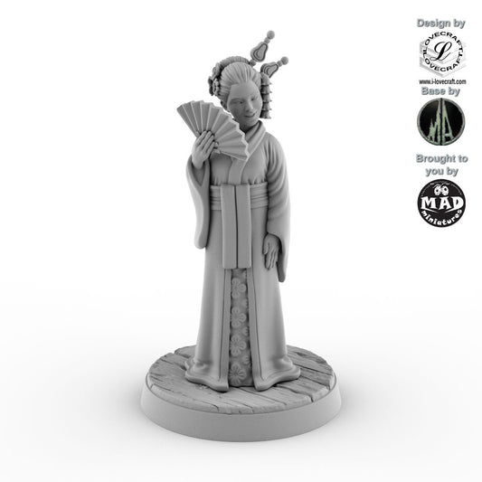 32 mm Geisha miniature with fan – elegant Nippon Saga model by Mad Miniatures.