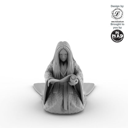 3D-printed miniature of a seated noble lady reading a scroll, wearing detailed kimono robes – Nippon Saga by Mad Miniatures.