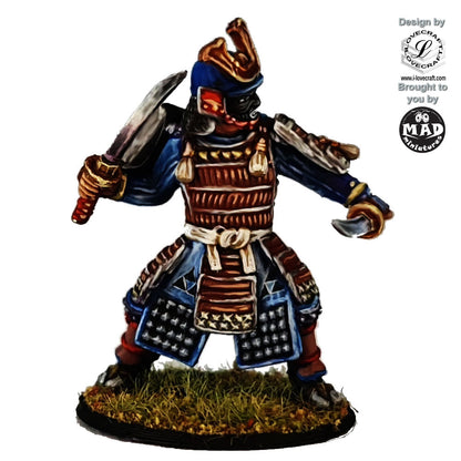 Painted 32 mm samurai miniature wielding two swords in nitoryu style – Nippon Saga by Mad Miniatures.